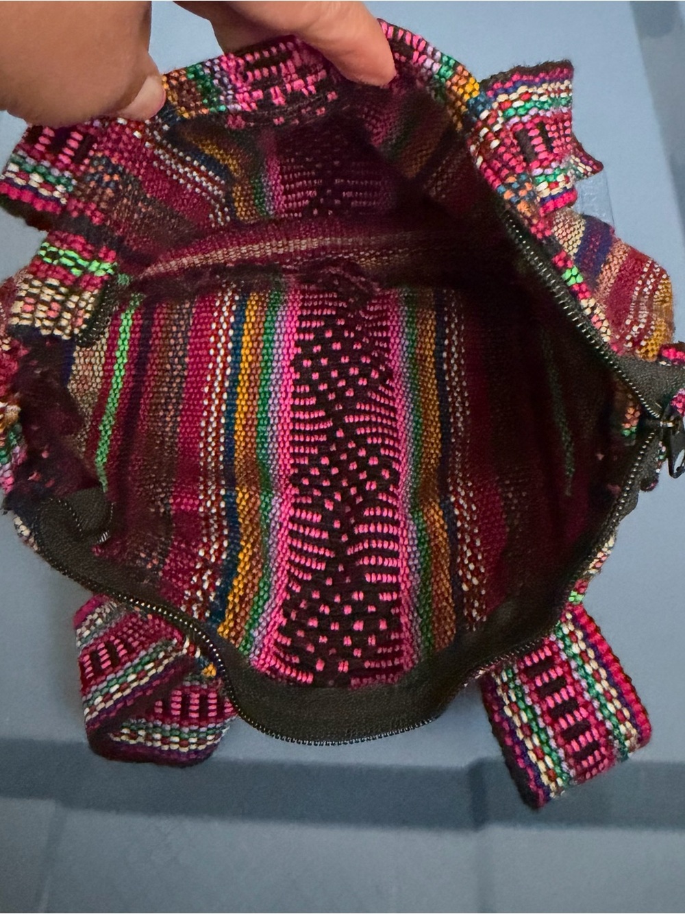 Pinzon Shoulder Bag - Picture 4 of 4